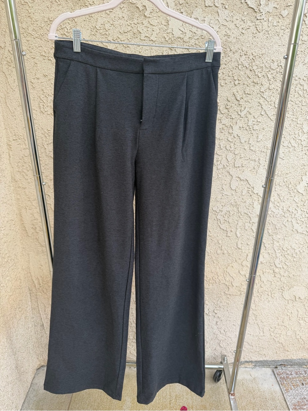 Vuori Women's Dark Gray Wide-Leg Dress Pants